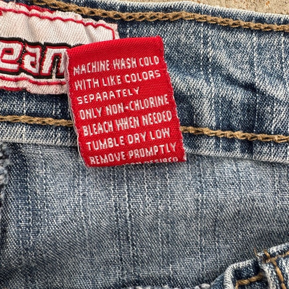 Lazer Jeans Women's Blue Jean Shorts - Picture 5 of 6